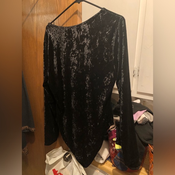Forever 21 Crushed Velvet Leotard- 863 $25 or $20 w/offer - Picture 4 of 4